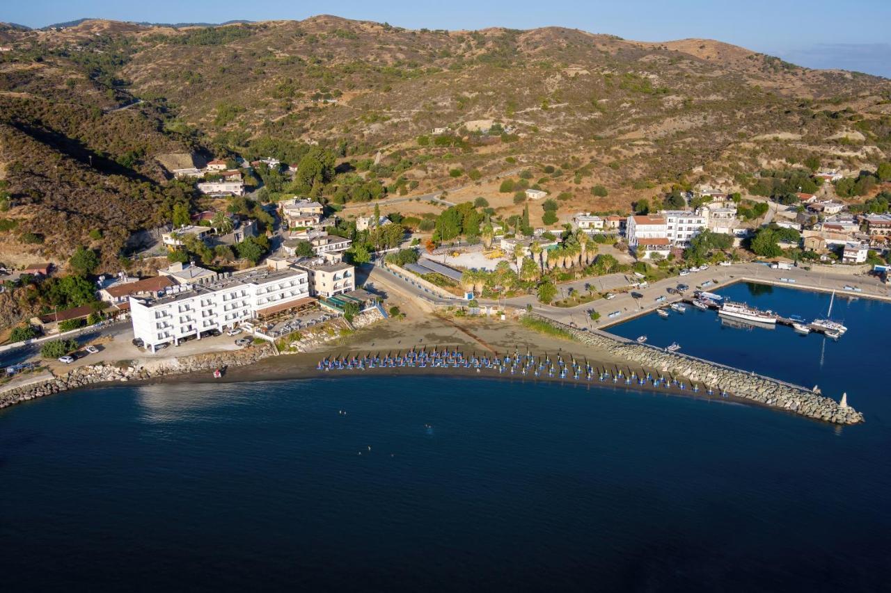 Tylos Beach Hotel Kato Pyrgos Bagian luar foto